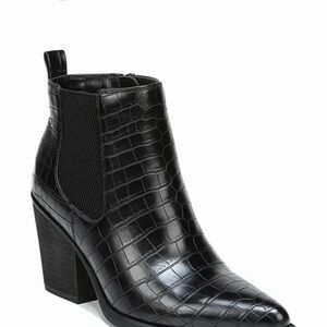 SOUL Naturalizer Black Croc-Pattern Ankle Booties